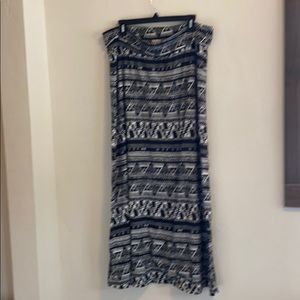 Black and white tribal print maxi skirt size XL